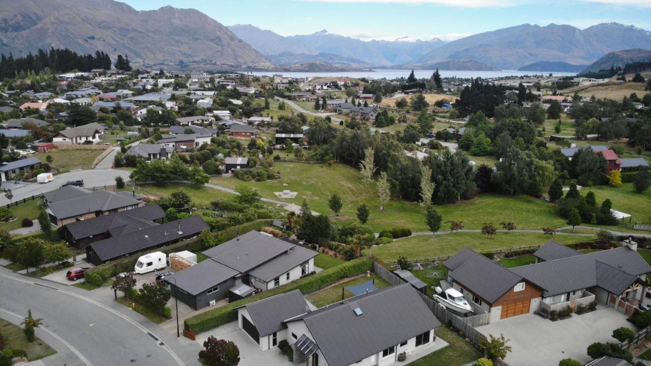 The White Room Wanaka Exterior photo