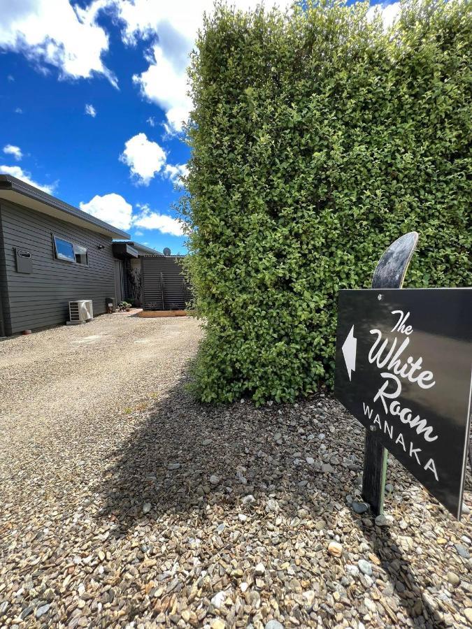 The White Room Wanaka Exterior photo